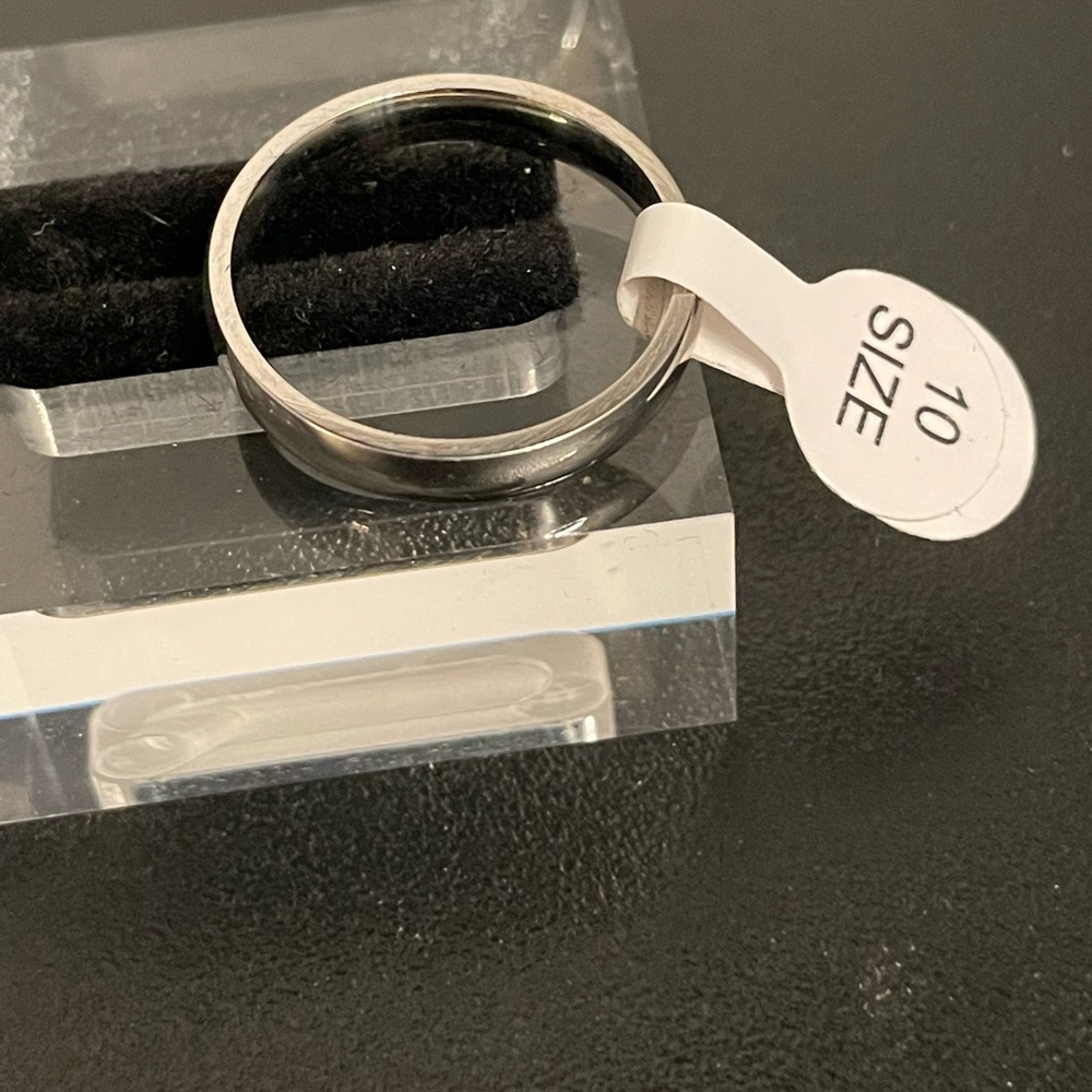 Silver Men’s Band Size 10